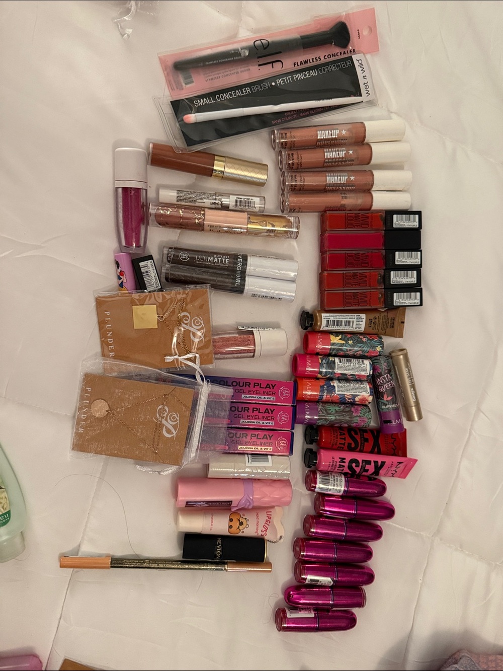 Maybelline Lipstick & Gloss Assortment - Pink, Nude & Red Hues